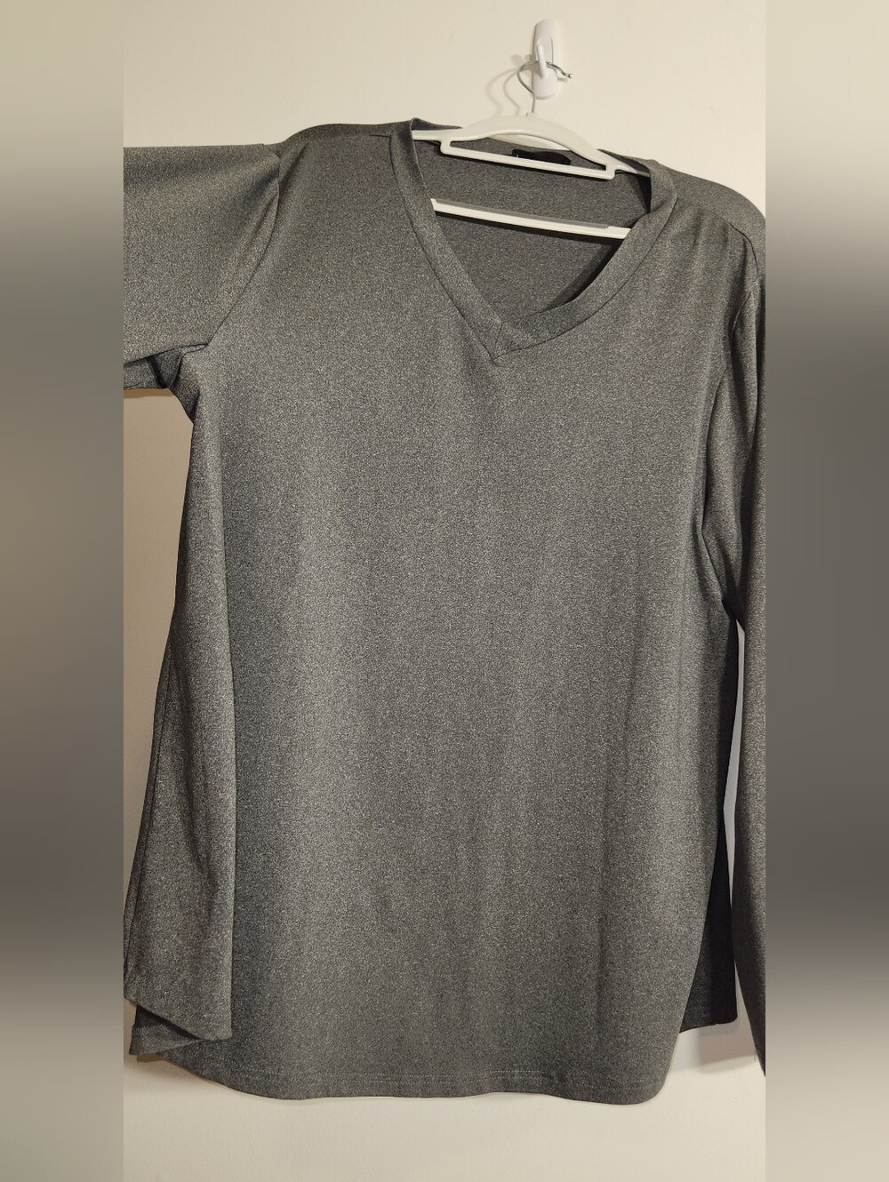 SHEIN Pewter Grey V-Neck Long Sleeve Top. 4XL. NWOT
